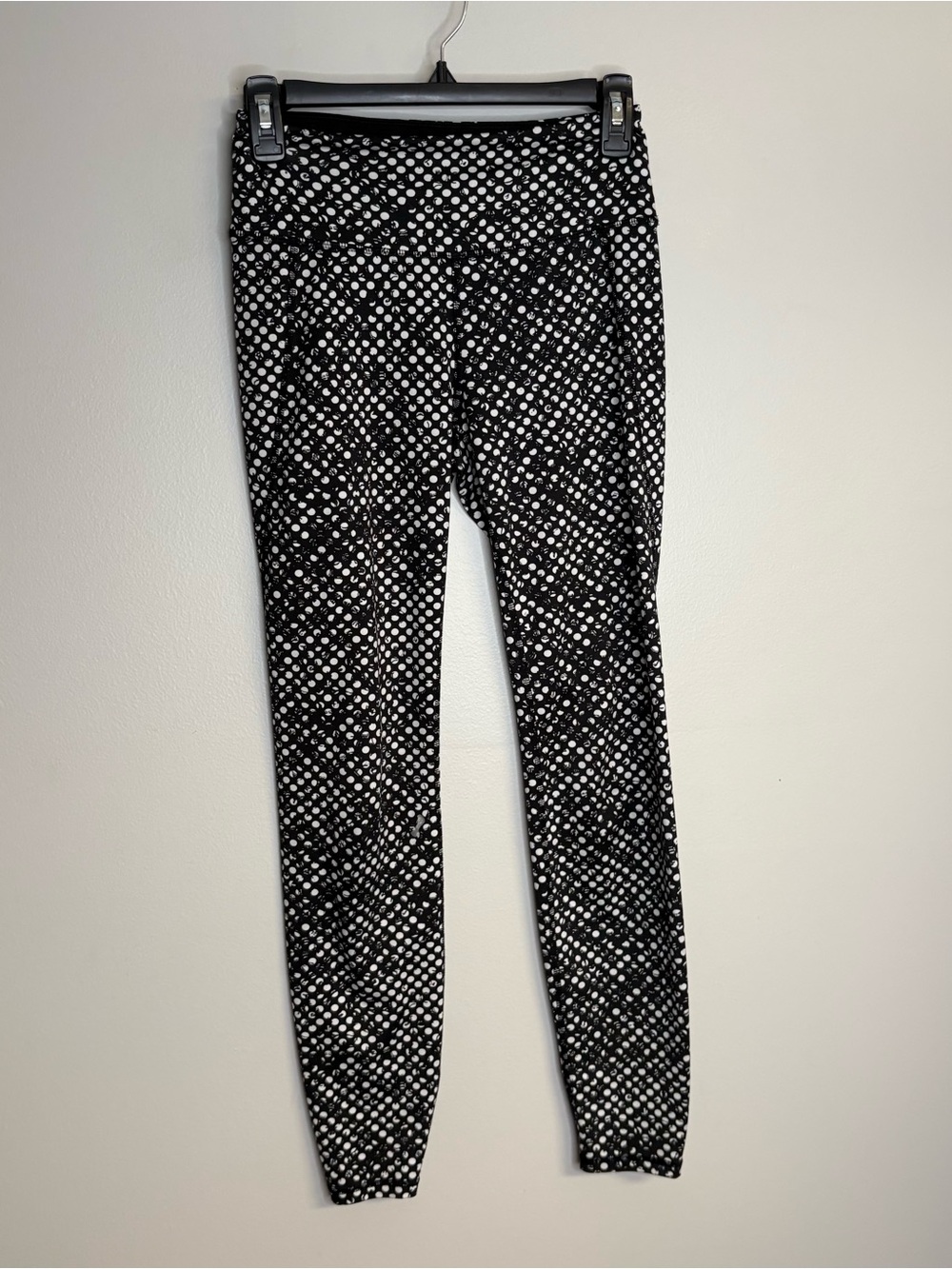 Black and White Polka Dot Leggings